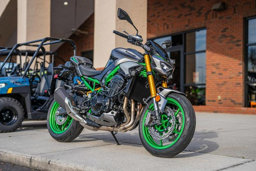 2025 Kawasaki Z900 SE ABS