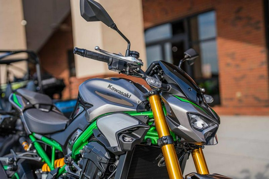 2025 Kawasaki Z900 SE ABS
