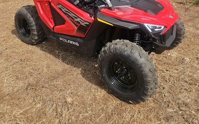 2026 Polaris RZR 200 EFI INDY RED