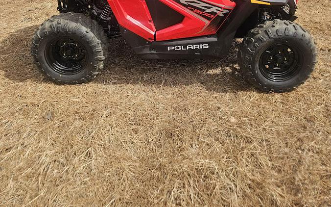 2026 Polaris RZR 200 EFI INDY RED