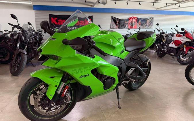 2024 Kawasaki Ninja ZX-10RR Base