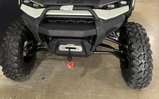 2026 Can-Am Defender Limited HD11