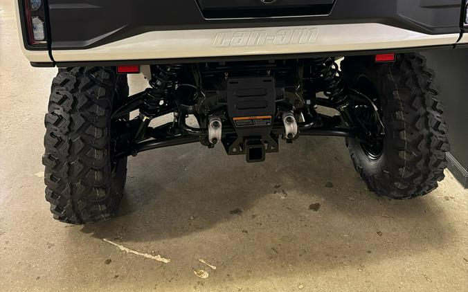 2026 Can-Am Defender Limited HD11