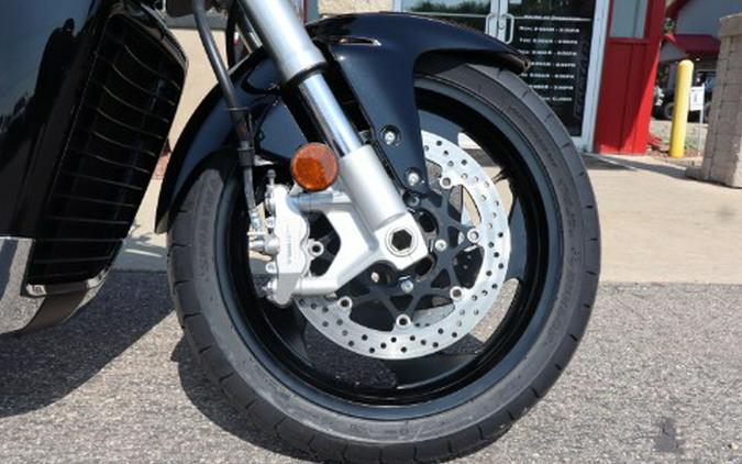 2025 Suzuki Boulevard M109R