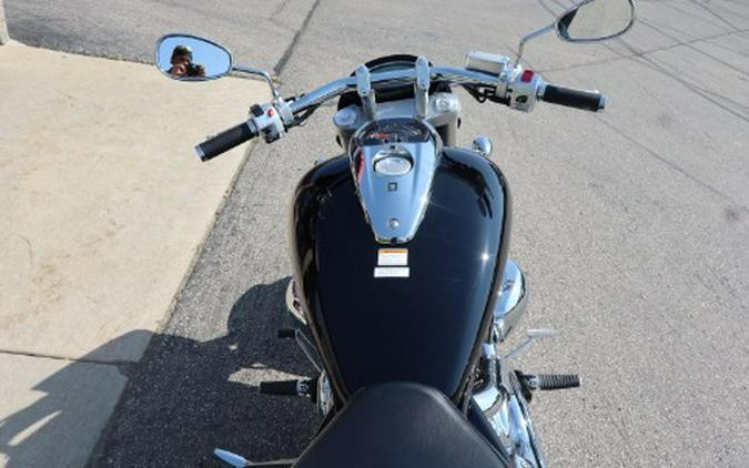 2025 Suzuki Boulevard M109R