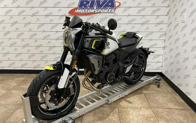 2023 CFMoto 700CL-X Sport