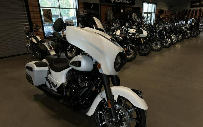 2024 Indian Motorcycle® Chieftain® Dark Horse® w/Powerband Audio Pkg Ghost White Metallic Smoke wit