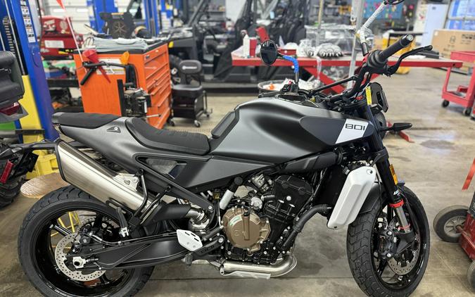 2025 Husqvarna Vitpilen 801