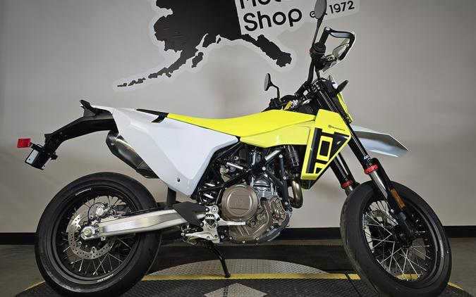 2026 HUSQVARNA 701 SUPERMOTO