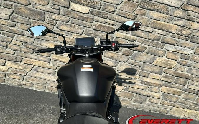 2026 Honda® CB750 Hornet E-Clutch