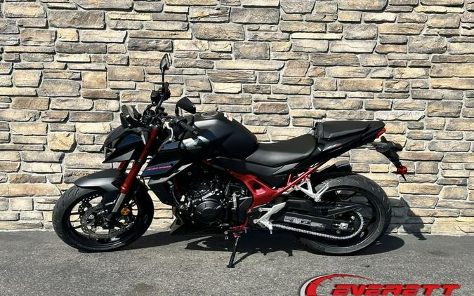 2026 Honda® CB750 Hornet E-Clutch