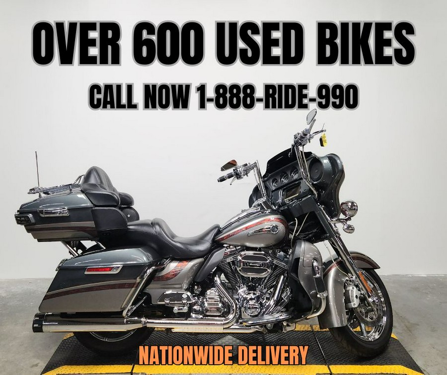 2016 Harley-Davidson® CVO™ Ultra Limited - FP8722