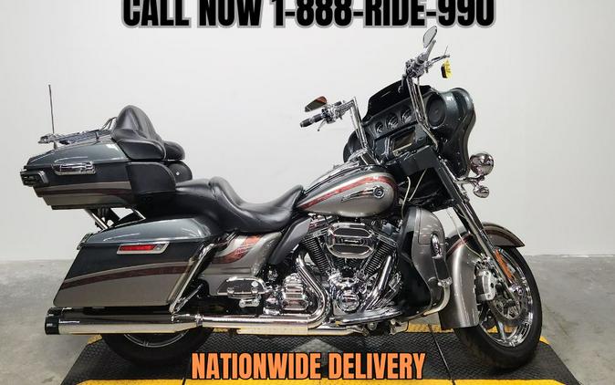 2016 Harley-Davidson® CVO™ Ultra Limited - FP8722