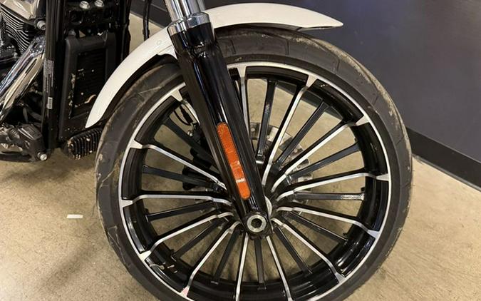 2024 Harley-Davidson Softail FXBR - Breakout