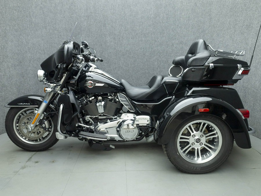 2023 HARLEY DAVIDSON FLHTCUTG TRI GLIDE ULTRA CLASSIC TRIKE W/ABS