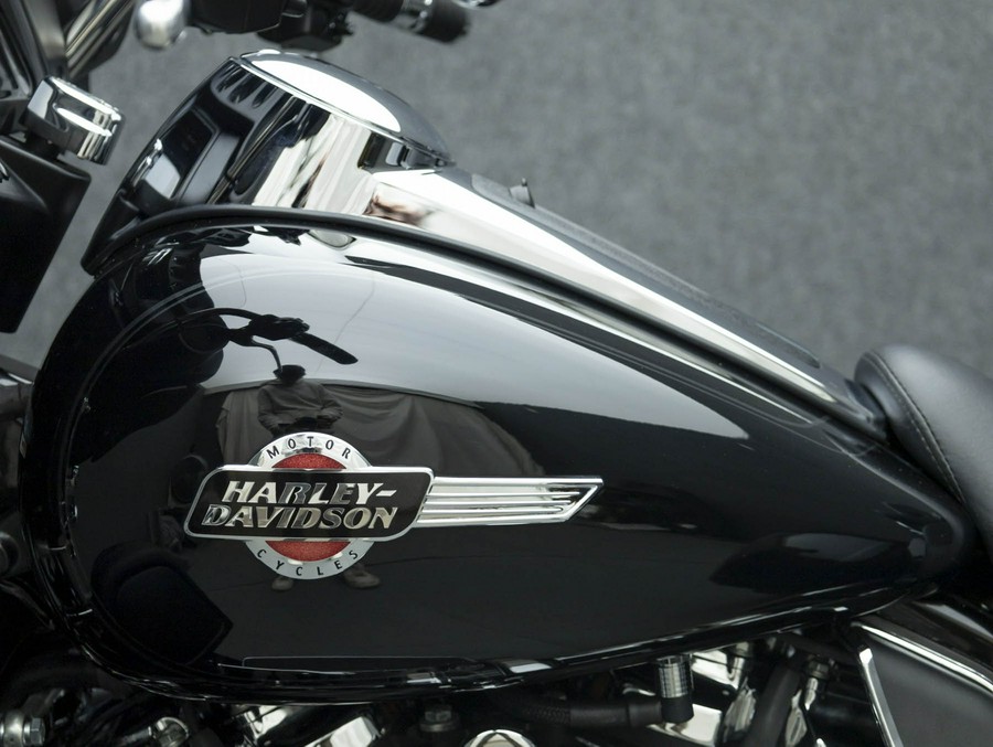 2023 HARLEY DAVIDSON FLHTCUTG TRI GLIDE ULTRA CLASSIC TRIKE W/ABS