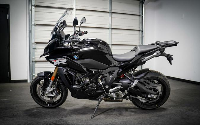 2025 BMW S 1000 XR Black Storm Metallic 2
