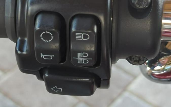 2016 Harley-Davidson® XL883L - Sportster® SuperLow®