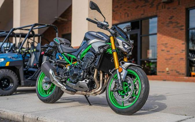 2025 Kawasaki Z900 SE ABS