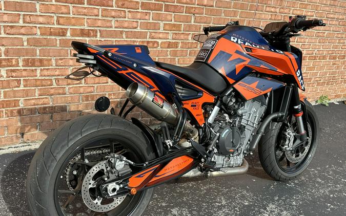 2022 KTM 890 DUKE
