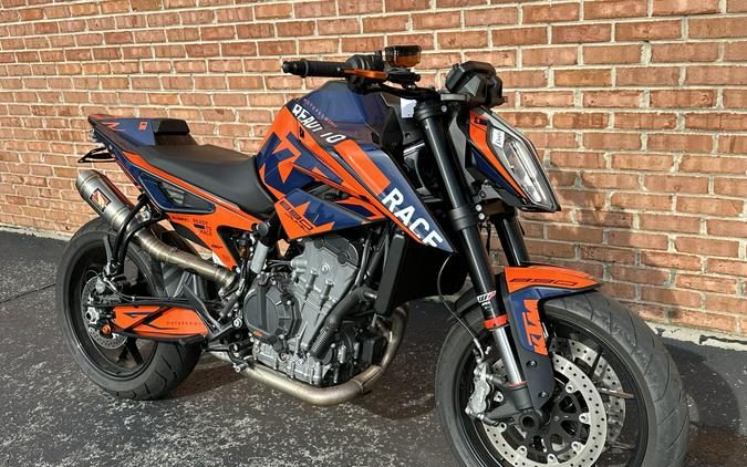 2022 KTM 890 DUKE