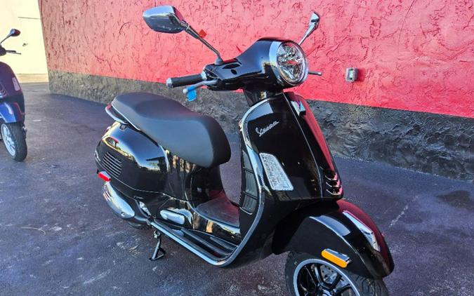 2027 Vespa GTS 310 SuperSport