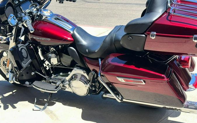 2015 Harley-Davidson® FLHTKL - Ultra Limited Low