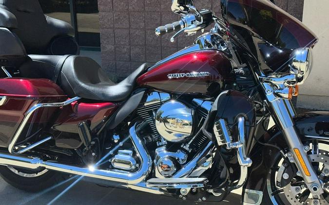2015 Harley-Davidson® FLHTKL - Ultra Limited Low