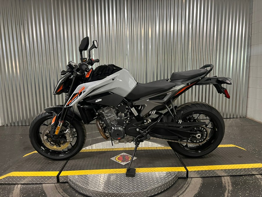 2024 KTM 790 Duke