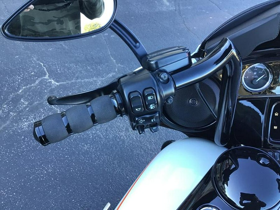 2020 Harley-Davidson® FLHXS - Street Glide® Special