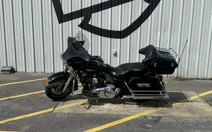 2009 Harley-Davidson® Electra Glide® Classic Vivid Black