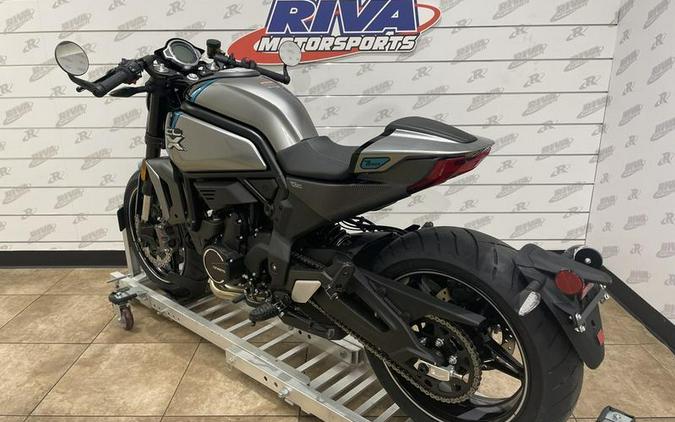 2023 CFMoto 700CL-X Sport