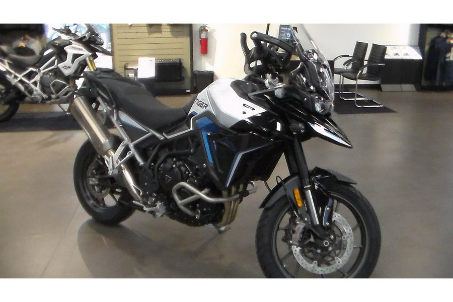 2026 Triumph Tiger 900 Alpine Edition