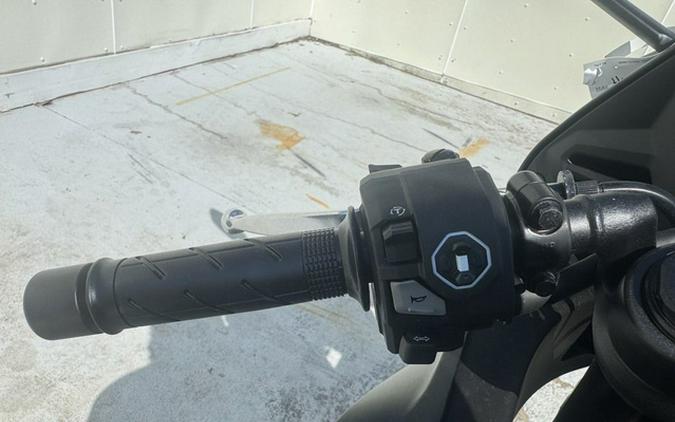 2026 Honda CBR650R E-Clutch