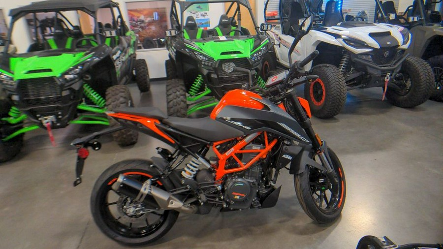 2023 KTM 390 Duke