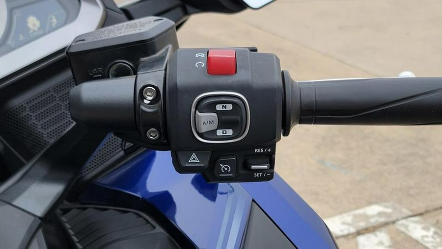 2018 Honda® Gold Wing Tour Automatic DCT Pearl Hawkseye Blue