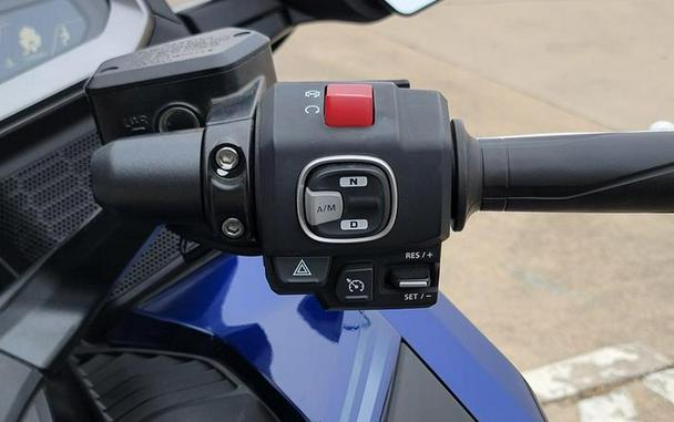 2018 Honda® Gold Wing Tour Automatic DCT Pearl Hawkseye Blue