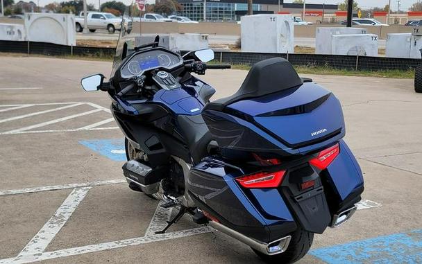 2018 Honda® Gold Wing Tour Automatic DCT Pearl Hawkseye Blue