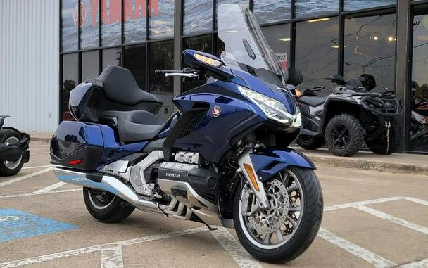 2018 Honda® Gold Wing Tour Automatic DCT Pearl Hawkseye Blue