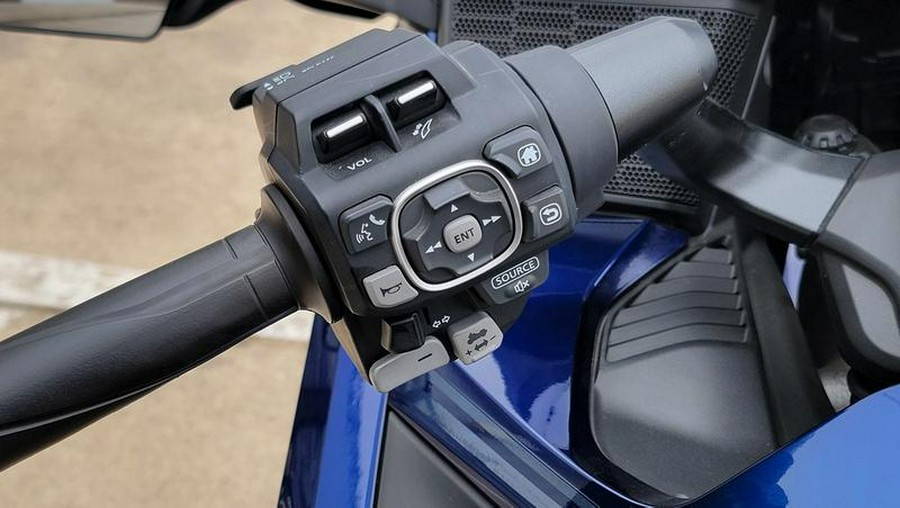 2018 Honda® Gold Wing Tour Automatic DCT Pearl Hawkseye Blue