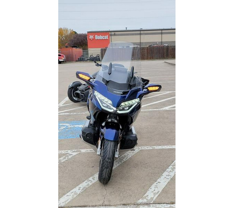 2018 Honda® Gold Wing Tour Automatic DCT Pearl Hawkseye Blue