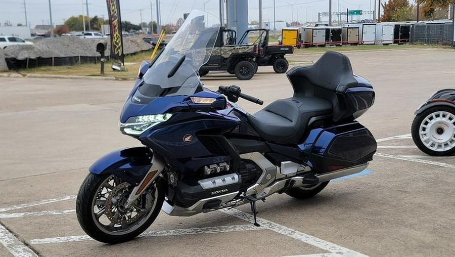 2018 Honda® Gold Wing Tour Automatic DCT Pearl Hawkseye Blue