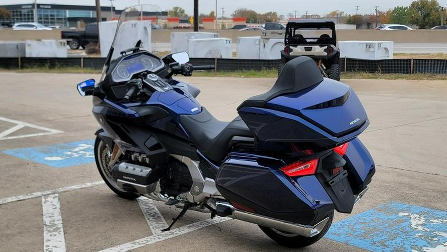 2018 Honda® Gold Wing Tour Automatic DCT Pearl Hawkseye Blue