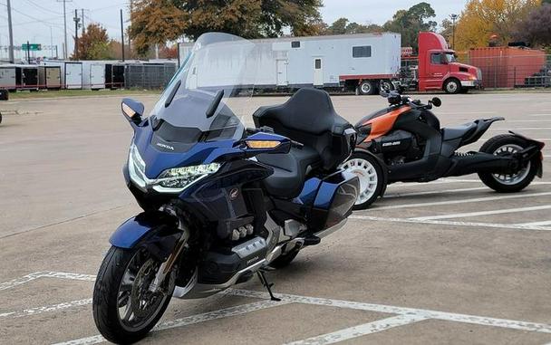 2018 Honda® Gold Wing Tour Automatic DCT Pearl Hawkseye Blue