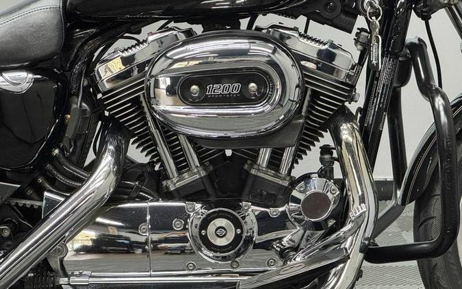 2016 Harley-Davidson® XL1200T - Sportster® SuperLow® 1200T