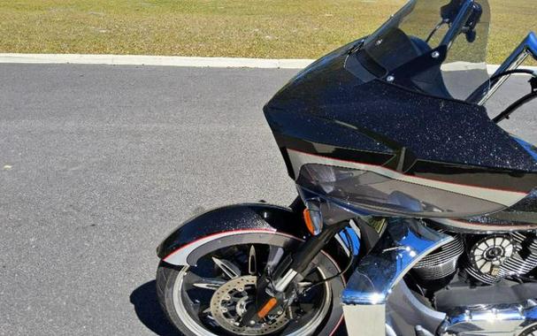 2016 Victory Motorcycles® Magnum® Suede Pearl White with Black & Silver