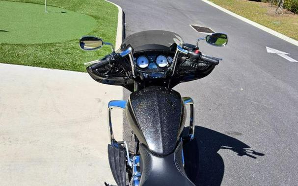 2016 Victory Motorcycles® Magnum® Suede Pearl White with Black & Silver