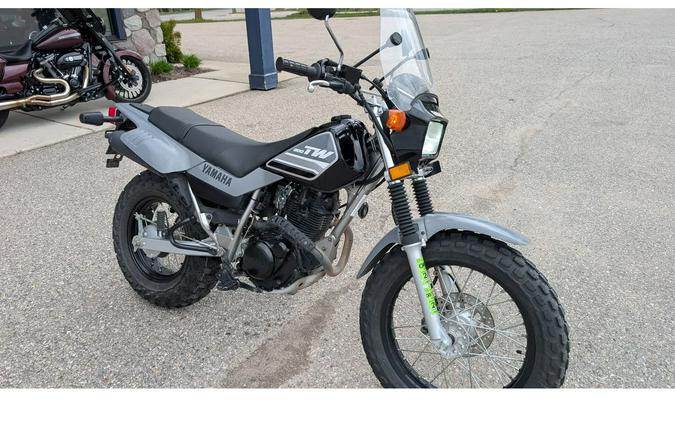 2022 Yamaha TW200