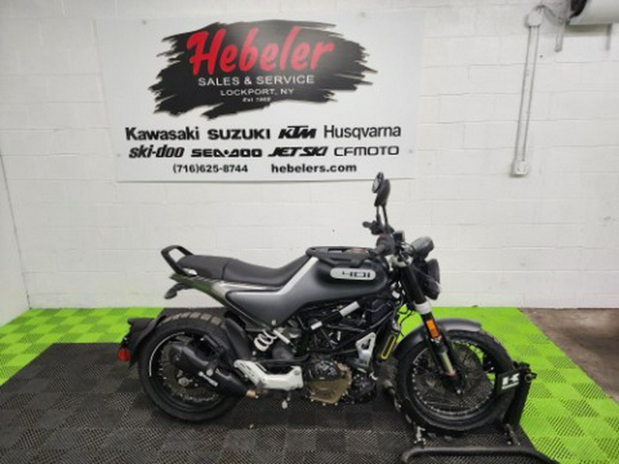 2021 Husqvarna Svartpilen 401
