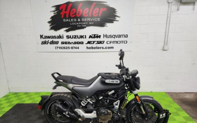 2021 Husqvarna Svartpilen 401